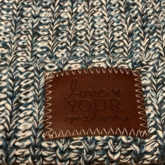 Love Your Melon hat‎ - Picture 2 of 3